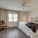 Luxury Townhouse On Music Row - Downtown Holiday home *