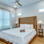 Modern Duplex - 1 Mile From Robust Nightlife *
