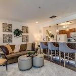 Riverfront Minutes From Broadway *