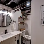 Historic Near Downtown Holiday home *