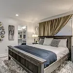 Holiday home Riverfront Minutes From Broadway Nashville