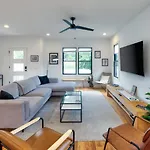 Trendy Weho - Near Dt