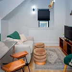 Stylish Modern In Nashville's 12 South Holiday home Nashville