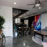 Modern 2 Bdr Townhome Minutes From Downtown