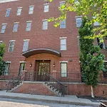 Couple\'S Retreat Near Vanderbilt University