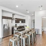 Chic Condo For 8 In Desirable Gulch Neighborhood