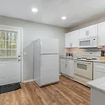 Freshly Renovated - Minutes From Downtown & Bna Nashville