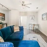 Cozysuites Musicrow Classy 1Br With Free Parking 09