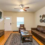 Comfy 2 Kitchen Home