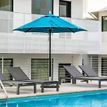 Illume 203 Apartment *