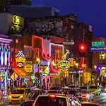 Holiday home Modern Luxury Rooftop Deck, 3 Mi To Downtown Nashville