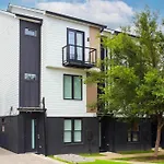 Play At 8Th & Argyle Elite Nashville Vacation Spot