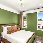 Luxe At 8th And Argyle Elite Vacation Spot *
