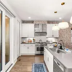 Luxe At 8th And Argyle Elite Vacation Spot *