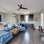 12 South Charmer 3 Bedroom With Rooftop Patio Holiday home *
