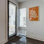 Holiday home 12 South Charmer 3 Bedroom With Rooftop Patio *