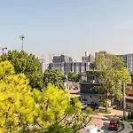 12 South Charmer 3 Bedroom With Rooftop Patio *