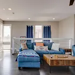 12 South Charmer 3 Bedroom With Rooftop Patio