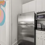 The Dolly House On Music Row - 7br - Sleeps 22 Holiday home Nashville