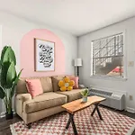 Relax And Unwind On Music Row