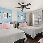 Holiday home Relax And Unwind On Music Row *