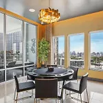 Apartment Skyline Views & Poolmins To Vanderbilt Nashville