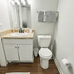 Brentwood A2 I Cozy & Comfy I 2bd I Free Parking
