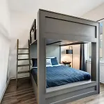 Holiday home Group Getaway - 2 Homes Rooftops 28 Nashville