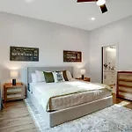 Group Getaway - 2 Homes Rooftops 28 *