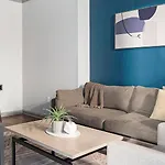 Landing Stunning 1bd Pool Clubhouse *