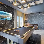 Apartment Skyline Views & Poolmins To Vanderbilt Nashville