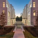 Gulch - Rooftop 360 View With Projector - Garage