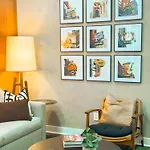Neon Daes Amazing 1 Bedroom Near Vandy And Broadway Holiday home *