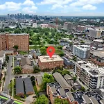 Neon Daes Amazing 1 Bedroom Near Vandy And Broadway