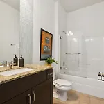 Holiday home Neon Daes Amazing 1 Bedroom Near Vandy And Broadway
