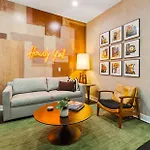Neon Daes Amazing 1 Bedroom Near Vandy And Broadway Holiday home Nashville