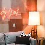 Neon Daes Amazing 1 Bedroom Near Vandy And Broadway Holiday home
