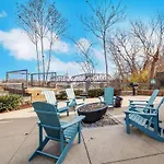 Apartment Downtown River Views Pool Parking Nashville