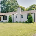 Nashville\'S Music City House, Dolly Approved!