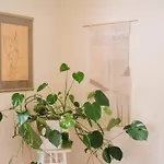 Holiday home Historic Gem: 4 Bedroom With Pool, Walk To Hotspots *