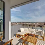 Boutique Condo On Nashville\'S Riverfront- Eve #402