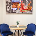 Fabulous Nashvegas Loft Retreat Near Vandy Off West End Mins To Broadway Holiday home Nashville