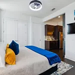 Fabulous Nashvegas Loft Retreat Near Vandy Off West End Mins To Broadway Holiday home *