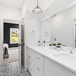 Holiday home Two Adjacent Homes By 12 South And Belmont That Sleeps 24 Nashville