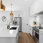 Two Adjacent Homes By 12 South And Belmont That Sleeps 24 Holiday home *