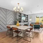 Two Adjacent Homes By 12 South And Belmont That Sleeps 24 Holiday home