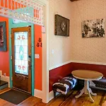 Eclectic Pet Friendly Home In East Nashville