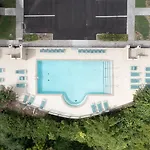 Riverfront Charm - A Scenic Downtown For 6 Nashville