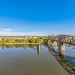 Modern 2 Bdr W River View Balcony Walk To Dt *