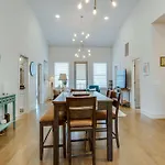 Holiday home Modern Duplex - 1 Mile From Robust Nightlife Nashville
